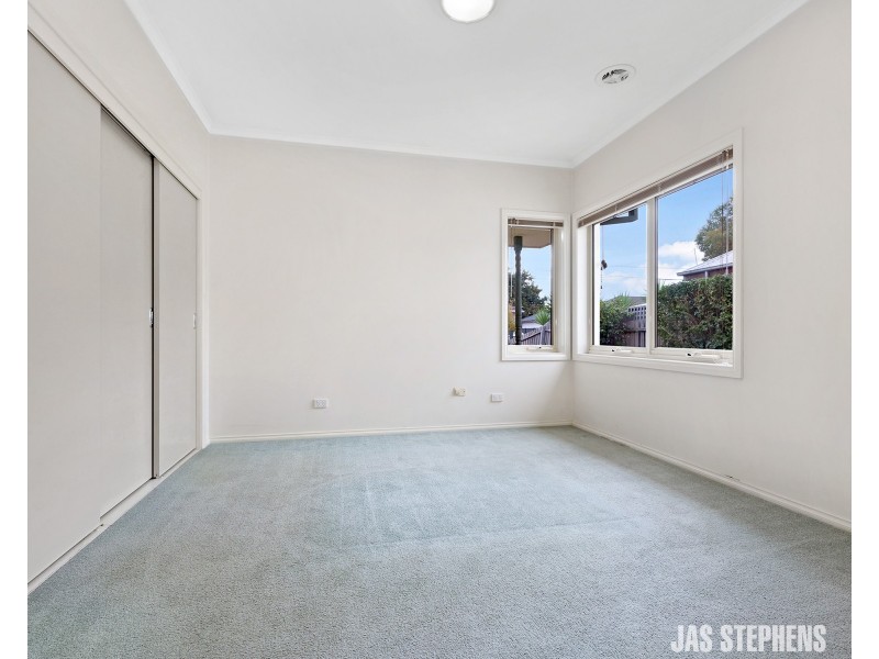 87 Paxton Street, South Kingsville VIC 3015