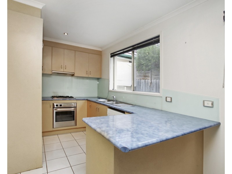 8 Johnston Street, Newport VIC 3015