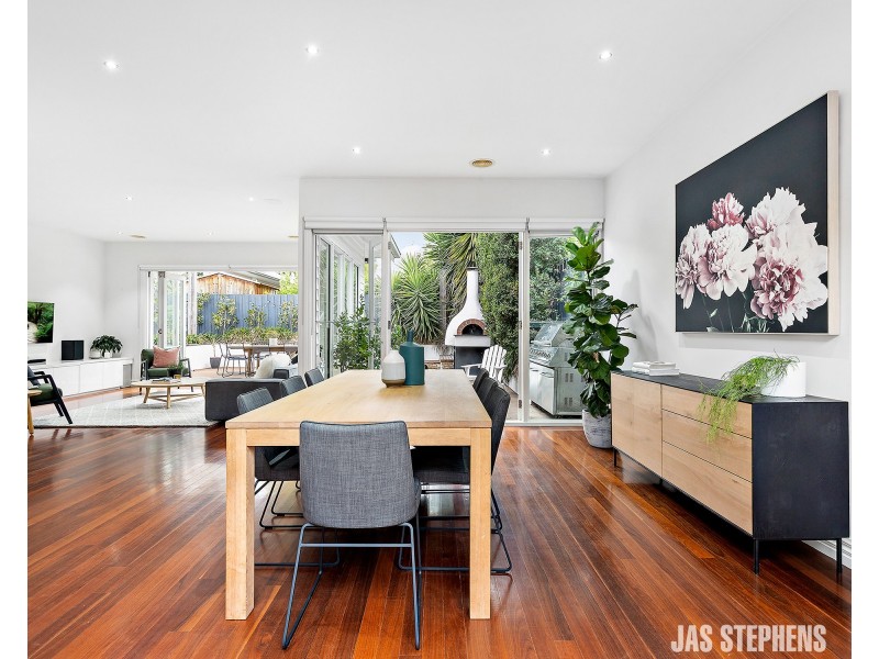 21 Oakbank Street, Newport VIC 3015