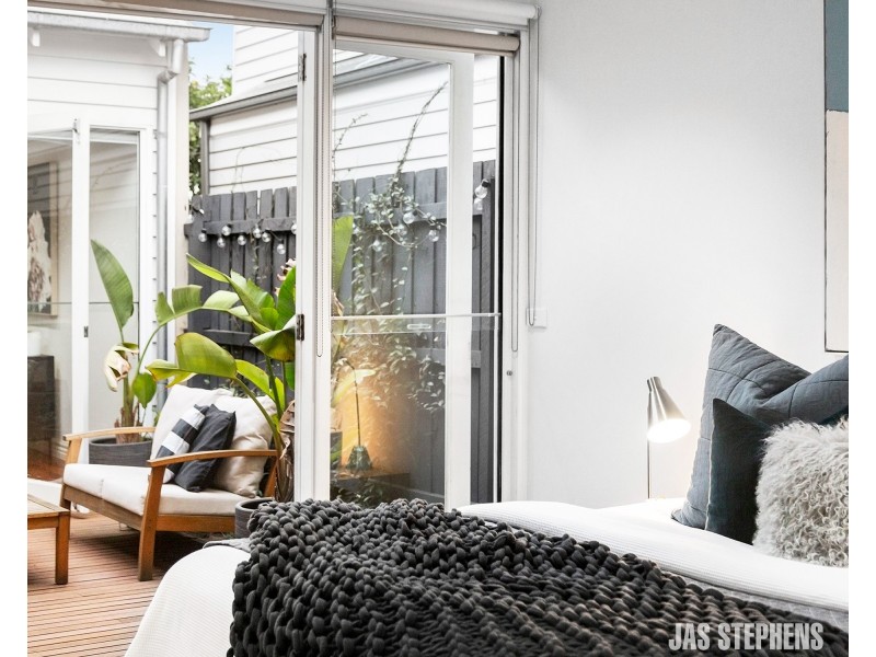 21 Oakbank Street, Newport VIC 3015