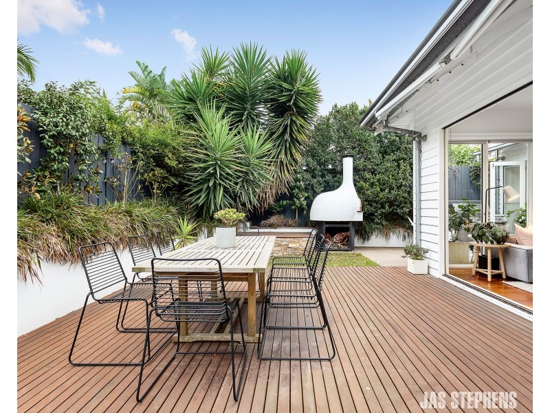 21 Oakbank Street, Newport VIC 3015