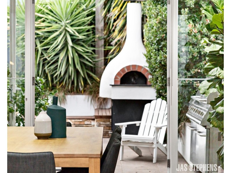 21 Oakbank Street, Newport VIC 3015