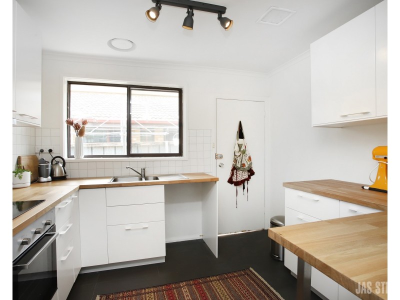 6/17 Gordon Parade, Yarraville VIC 3013