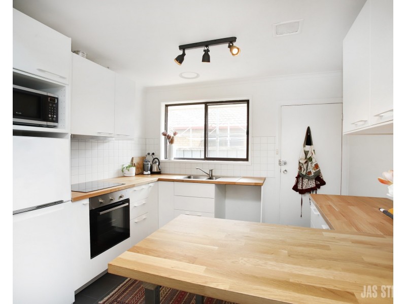 6/17 Gordon Parade, Yarraville VIC 3013