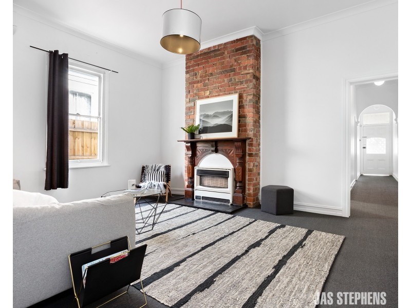 23 Gamon Street, Seddon VIC 3011