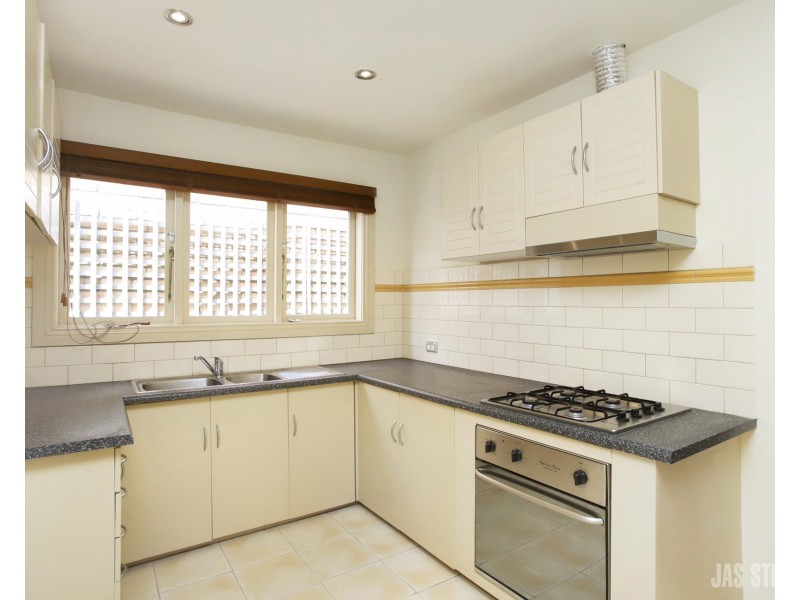 14 Margaret Street, Seddon VIC 3011