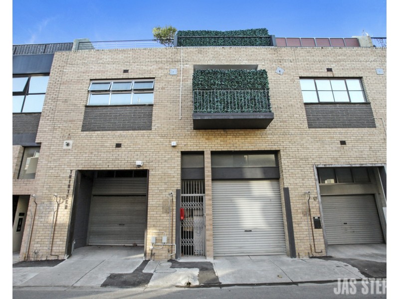 15 Bute Street, Seddon VIC 3011