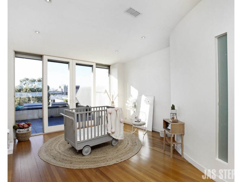 15 Bute Street, Seddon VIC 3011