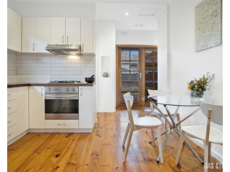 5 Junction Street, Seddon VIC 3011