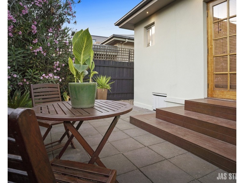 5 Junction Street, Seddon VIC 3011