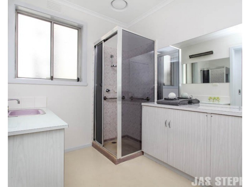 13 George Street, Spotswood VIC 3015