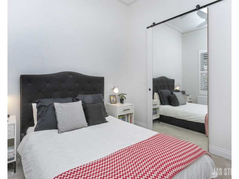 8 Gladstone Street, Yarraville VIC 3013