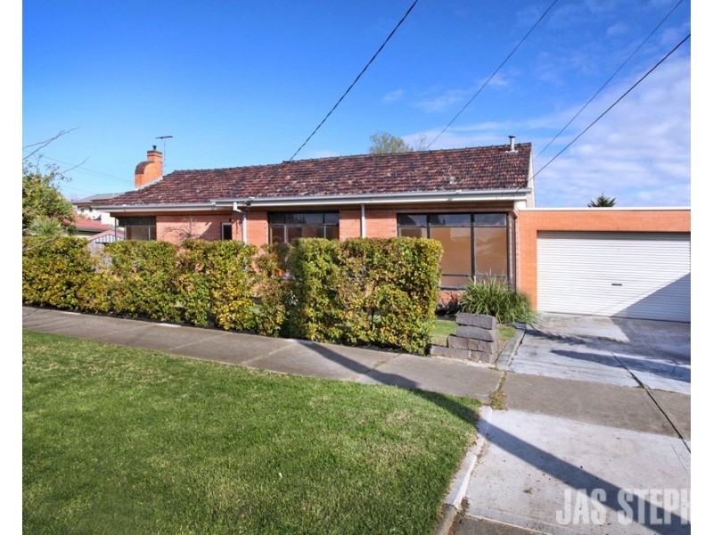 1A Clarendon Parade, West Footscray VIC 3012