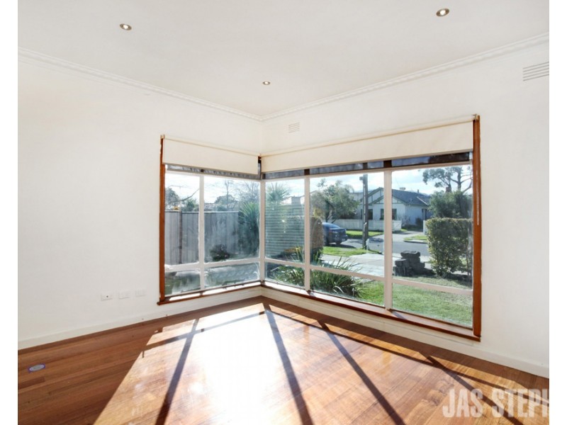 1A Clarendon Parade, West Footscray VIC 3012