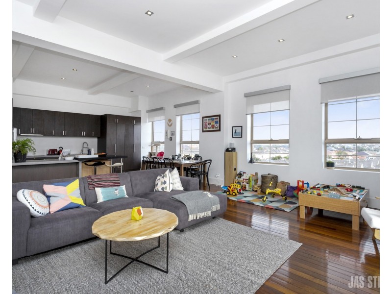 301/7 Ordnance Reserve, Maribyrnong VIC 3032