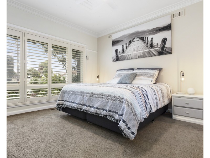 17 Ernest Street, Sunshine VIC 3020