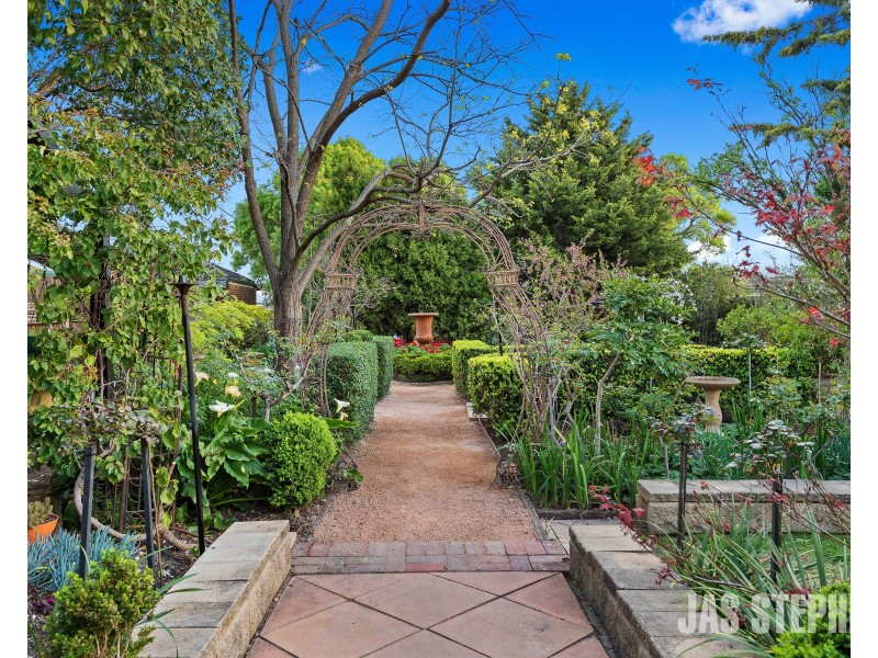 101 Alma Street, West Footscray VIC 3012