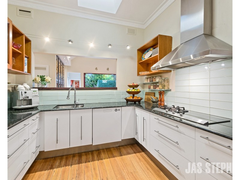 101 Alma Street, West Footscray VIC 3012