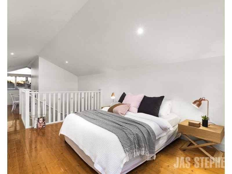 72 Chirnside, Kingsville VIC 3012