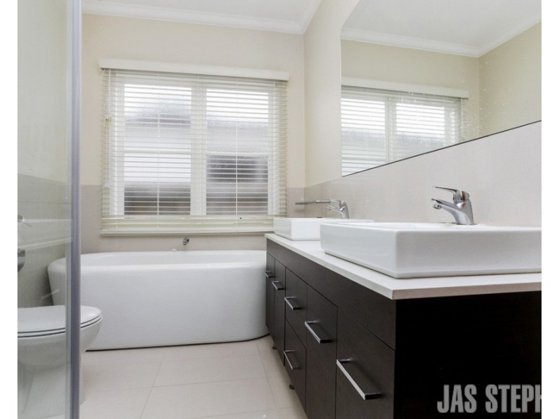 15 Charlotte Street, Yarraville VIC 3013