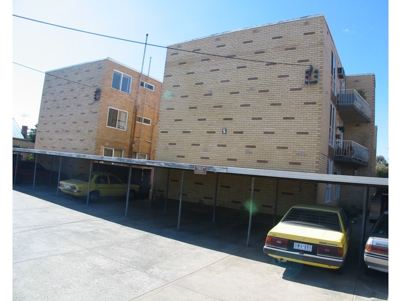 22/5 Lewis Street, Kingsville VIC 3012