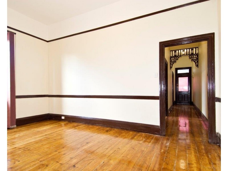 218 Ballarat Road, Footscray VIC 3011