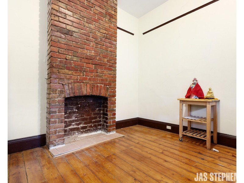 218 Ballarat Road, Footscray VIC 3011