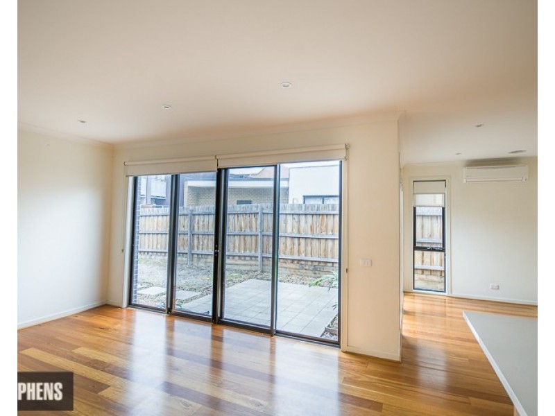 72 McDougall Drive, Footscray VIC 3011
