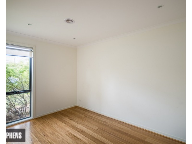 72 McDougall Drive, Footscray VIC 3011