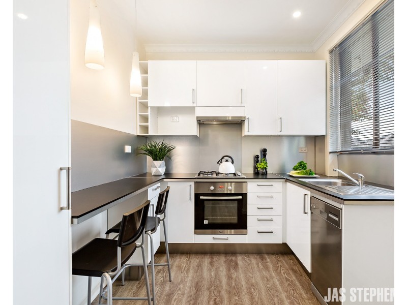 4/32 Bishop Street, Kingsville VIC 3012