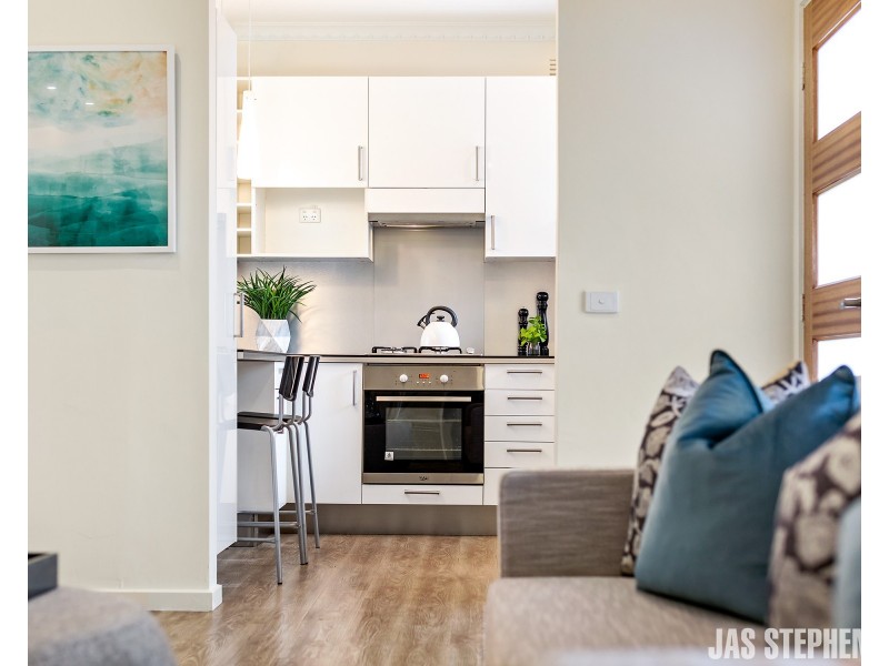 4/32 Bishop Street, Kingsville VIC 3012