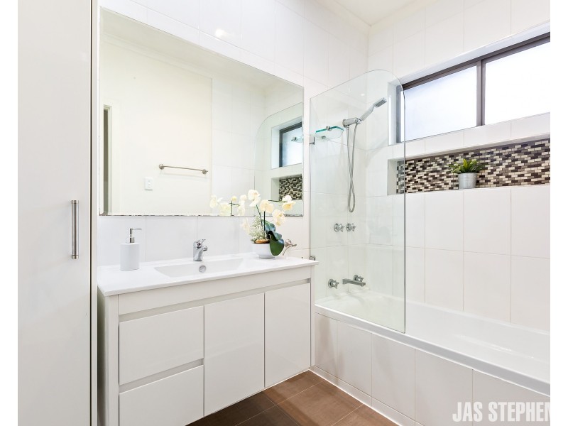 4/32 Bishop Street, Kingsville VIC 3012