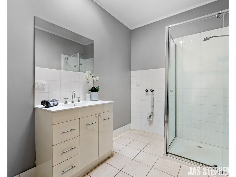 15 Adelaide Street, Footscray VIC 3011