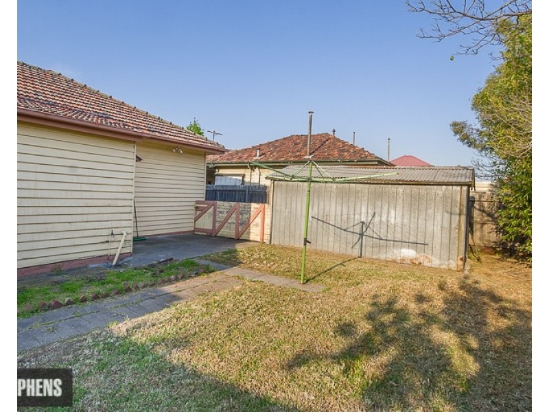 33 Howard Street, Maidstone VIC 3012