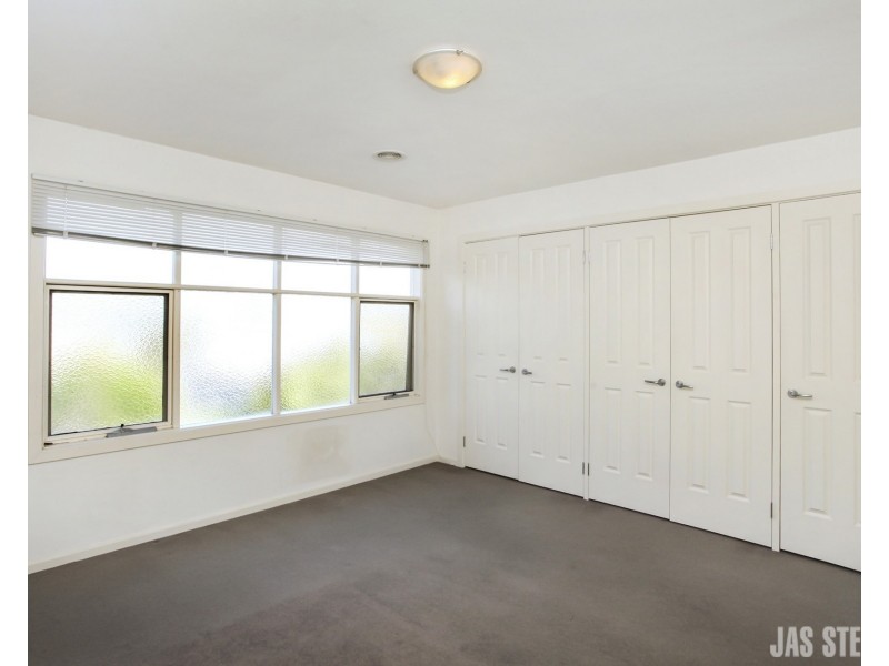 2/65 Tarrengower Street, Yarraville VIC 3013