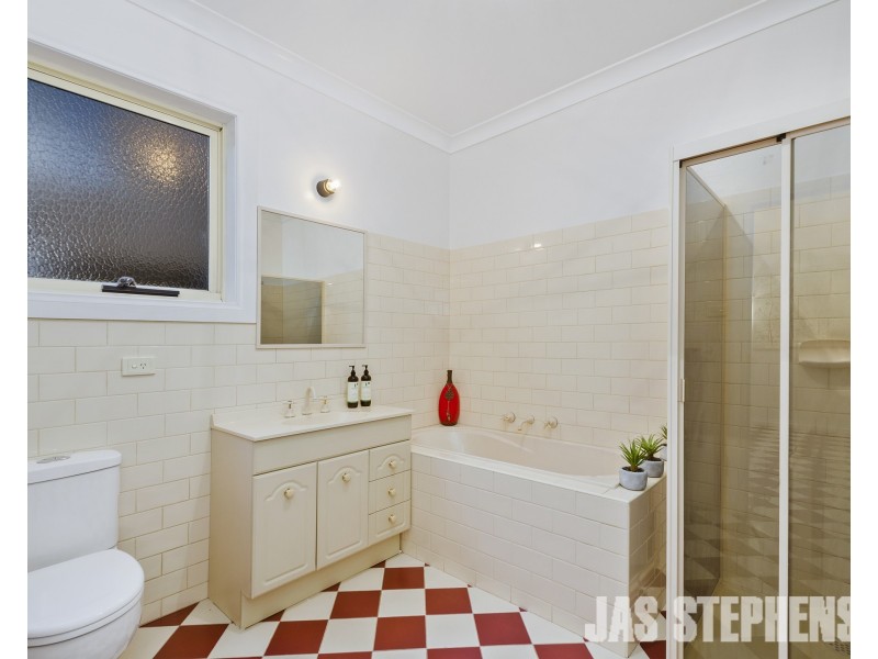 4 Johnson Street, Footscray VIC 3011