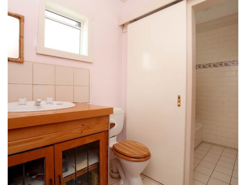 1 Dove Street, West Footscray VIC 3012