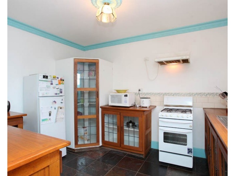 1 Dove Street, West Footscray VIC 3012