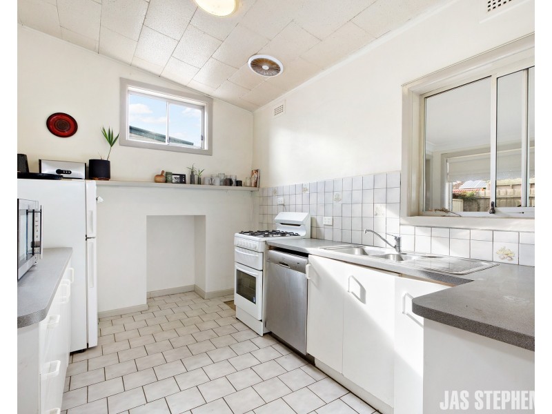 13 Dawson Avenue, Footscray VIC 3011