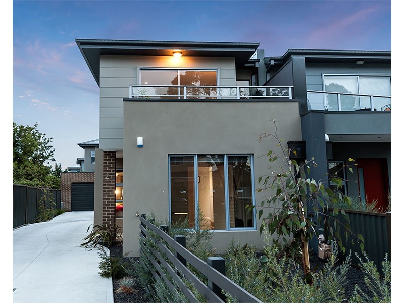 2/4 Holland Court, Maidstone VIC 3012