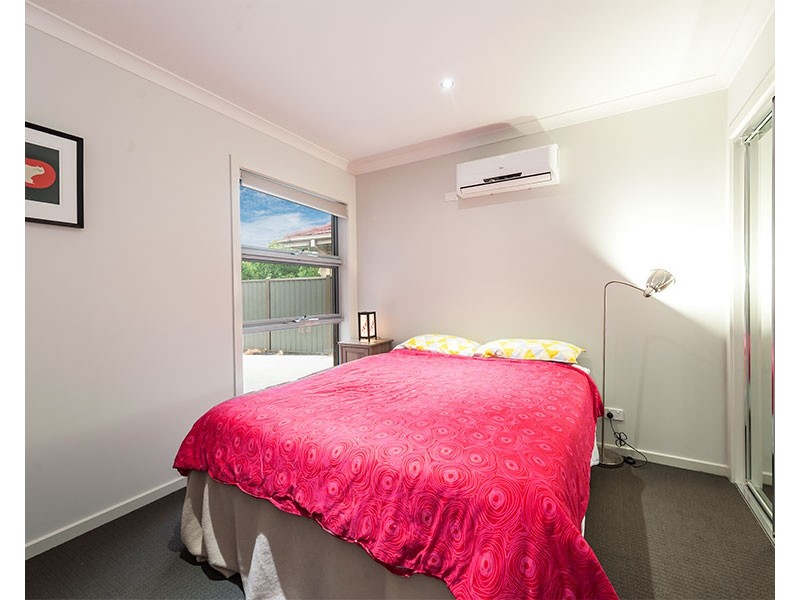 2/4 Holland Court, Maidstone VIC 3012