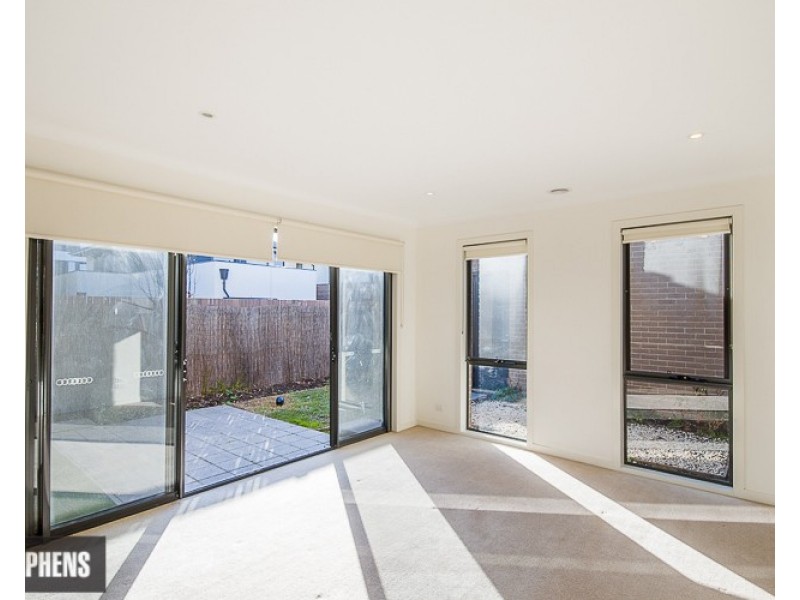 75 McDougall Drive, Footscray VIC 3011