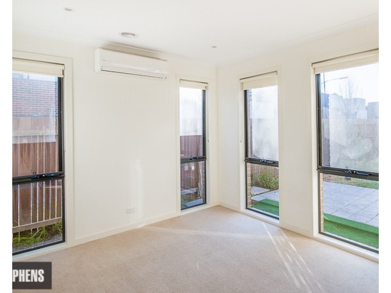 75 McDougall Drive, Footscray VIC 3011