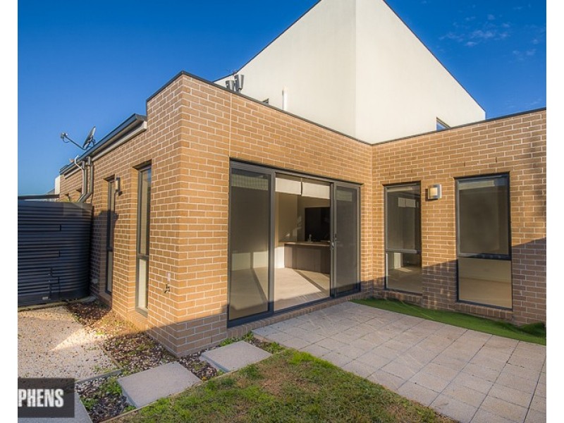 75 McDougall Drive, Footscray VIC 3011