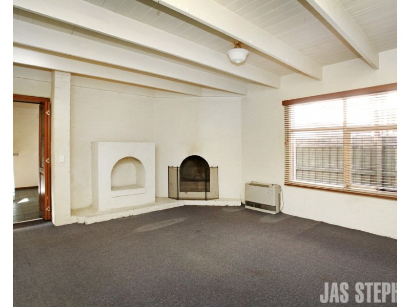 16 Adelaide Street, Footscray VIC 3011