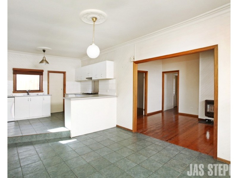 16 Adelaide Street, Footscray VIC 3011