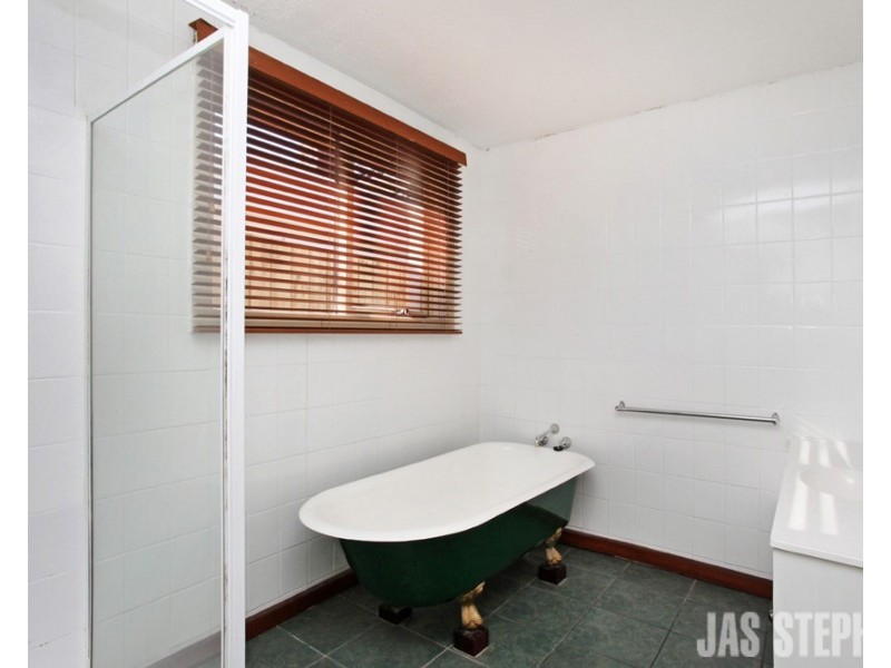 16 Adelaide Street, Footscray VIC 3011