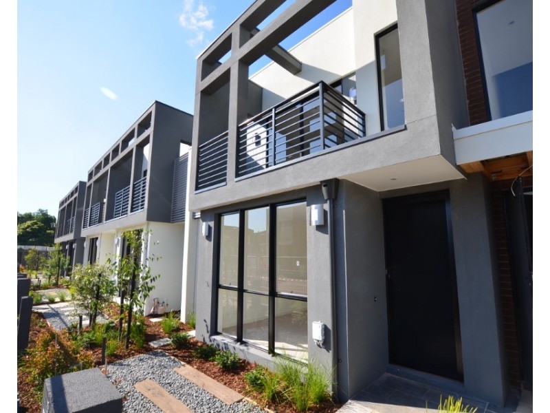 8 Souter Crescent, Footscray VIC 3011