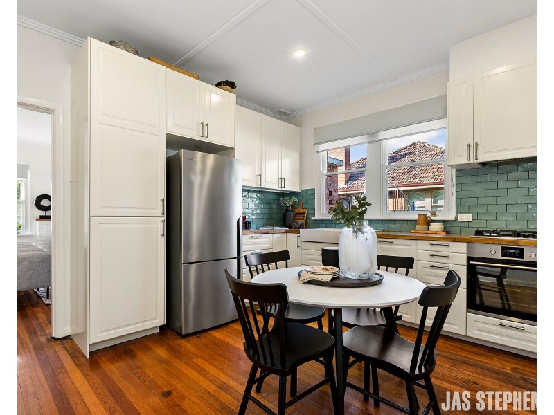14 Ravenhall Street, Braybrook VIC 3019
