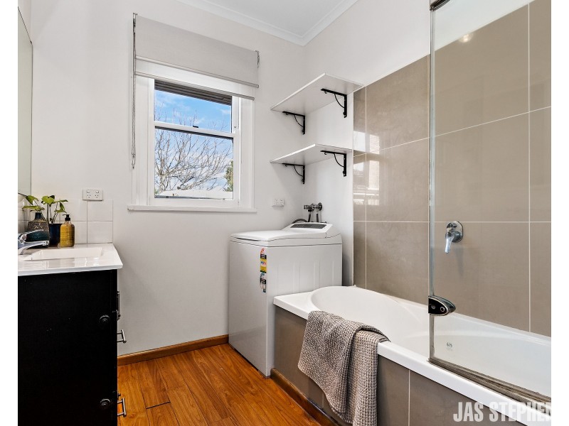 14 Ravenhall Street, Braybrook VIC 3019